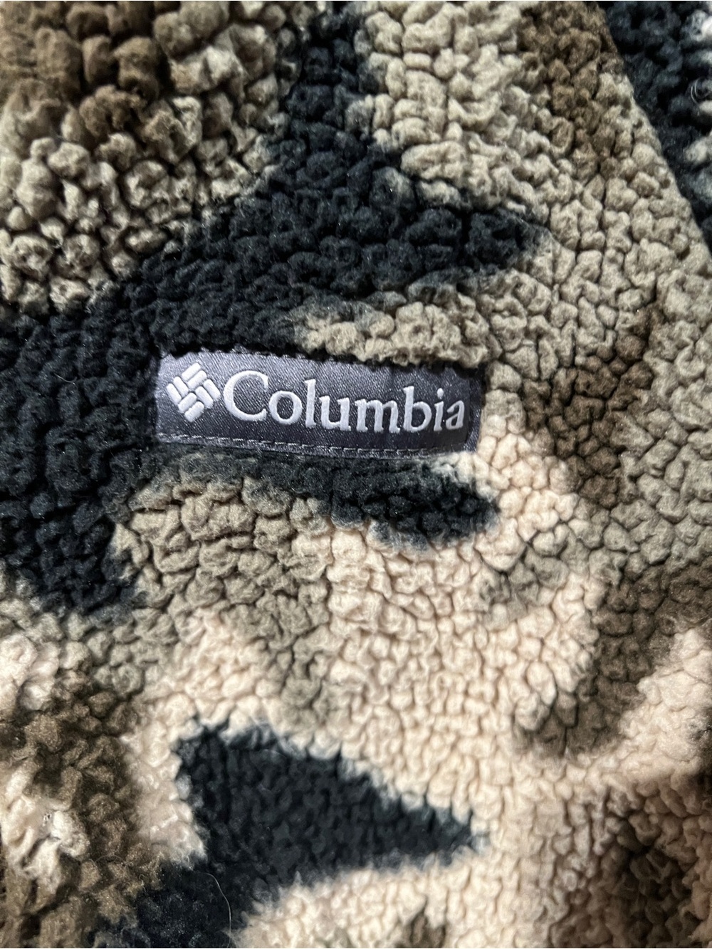 Columbia Oversized Fleece Jacket in Camouflage